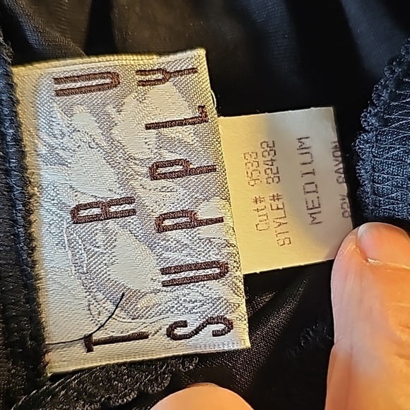 Tru Supply velvet pant suit vintage. Black w/ purple floral small. - Picture 5 of 13